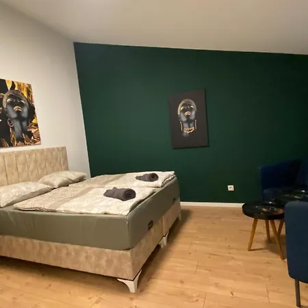 8 Fully Equipped Studio Shared Apt W Terrace Margareten Viena Exterior foto