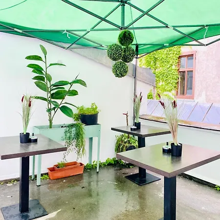 8 Fully Equipped Studio Shared Apt W Terrace Margareten Viena Exterior foto
