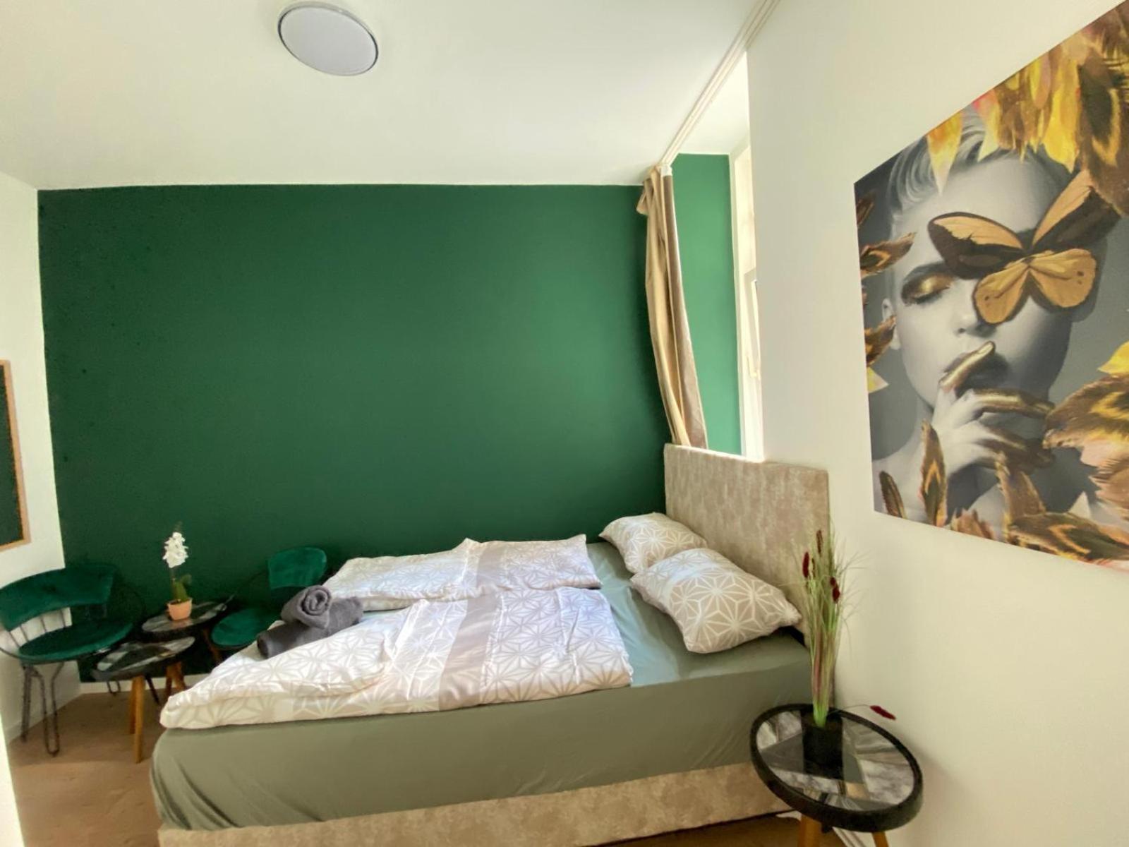 8 Fully Equipped Shared W Terrace Margareten Apartamento
