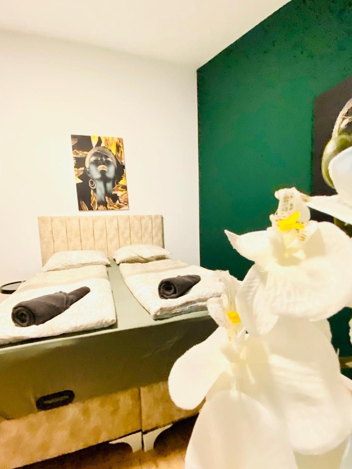 8 Fully Equipped Shared W Terrace Margareten * Viena