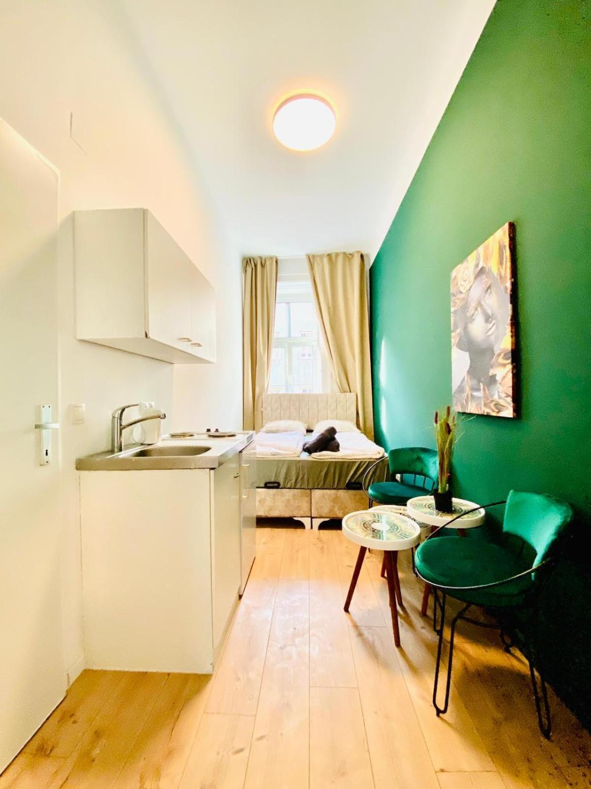8 Fully Equipped Shared W Terrace Margareten * Viena