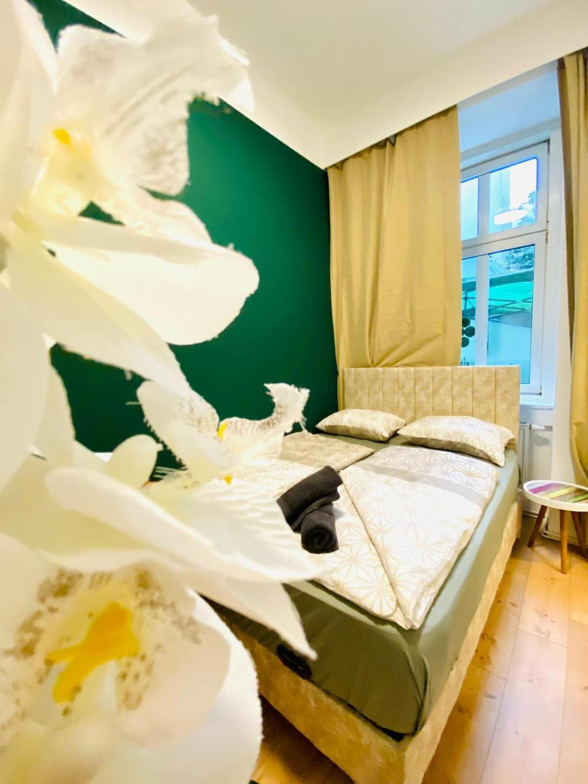 8 Fully Equipped Shared W Terrace Margareten Apartamento