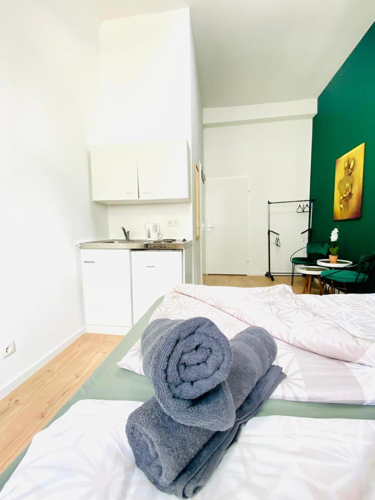 8 Fully Equipped Shared W Terrace Margareten